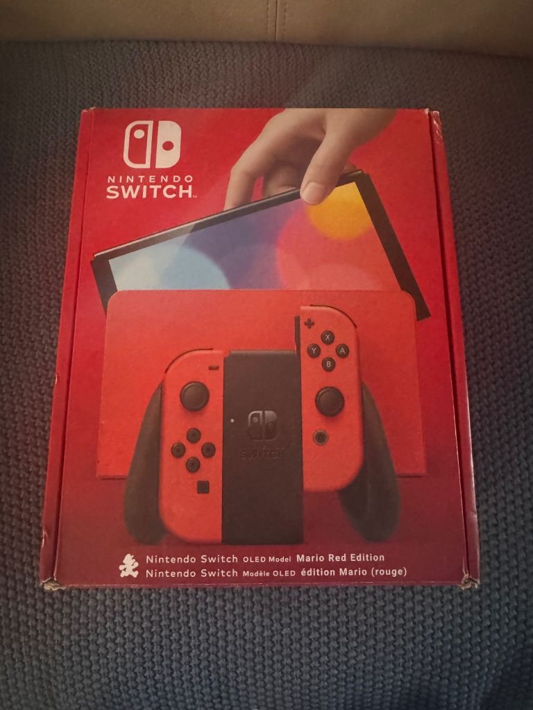 Nintendo Switch OLED Mario Red Edition.