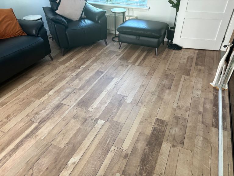 Wooden Laminate Flooring 