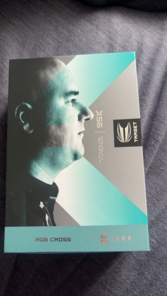 Target Rob Cross 95K Darts Set – very good condition 