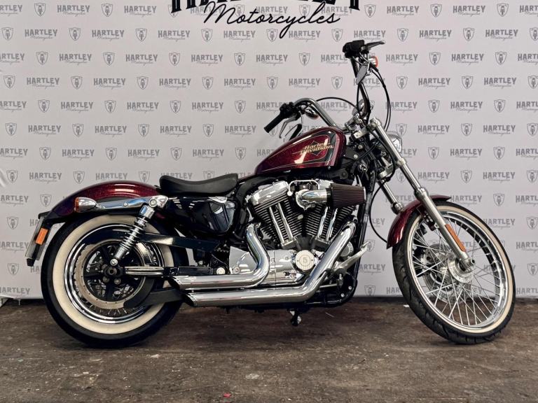 2012 Harley-Davidson Sportster 1200 XL1200V Seventy-Two