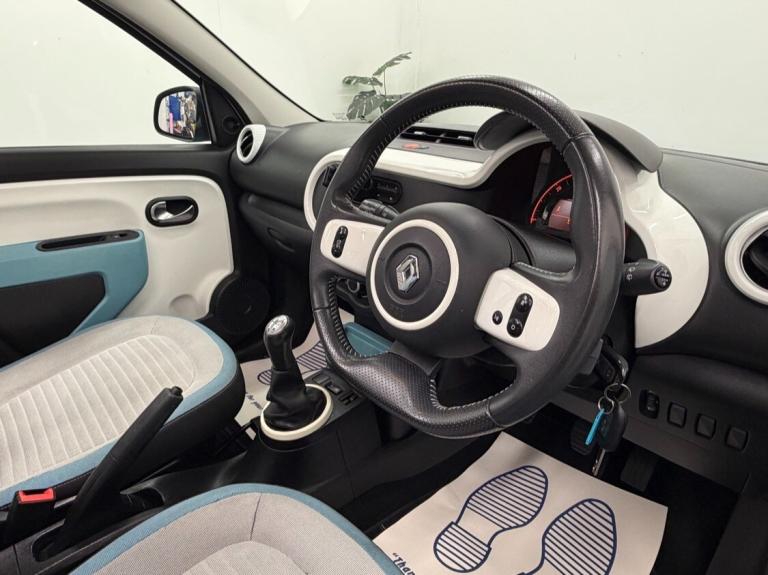 2016 Renault Twingo 1.0 SCe THE COLOUR RUN 5dr - LOW 57000 miles - ELEC PAN ROOF - FSH HATCHBACK ...
