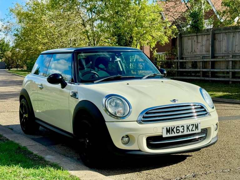 2013 MINI Hatch 1.6 Cooper Baker Street Hatchback 3dr Petrol Manual Euro 6 (s/s) (122 ps) HATCHBA...