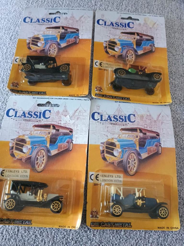 Bnwt diecast metal classic cars 