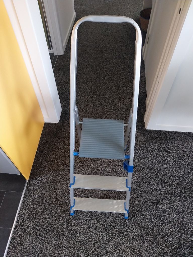 High Quality 3 Tread Step Ladders FOR SALE