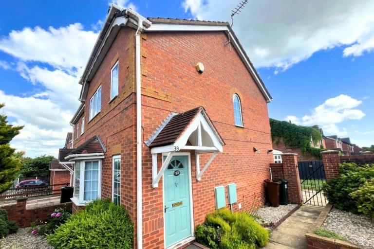 2 bed Modern build semi detached available now 