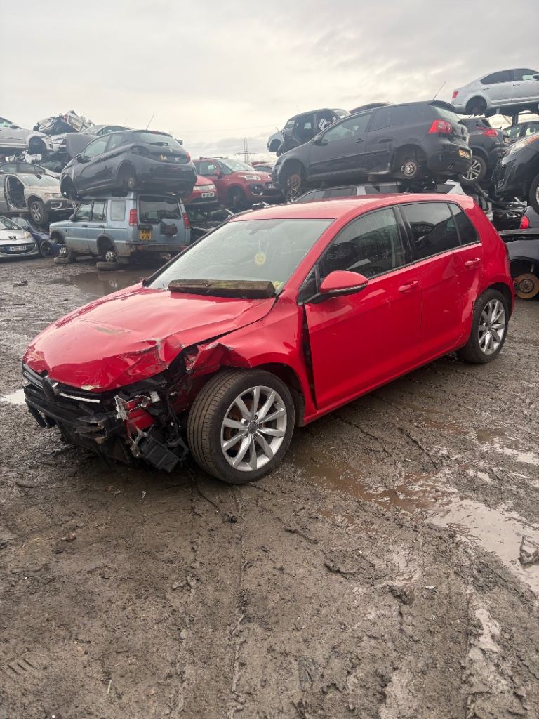 2014 Volkswagen Golf MK7 2.0 Diesel 6 Speed Manual Breaking