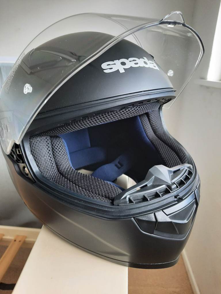 NEW SPADA RAIDEN MOTORCYCLE CRASH HELMET STEALTH MATT BLACK  