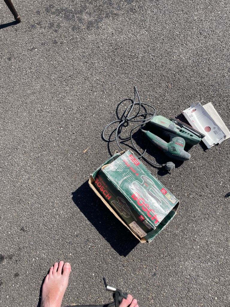 Bosch Electric Sander with Box – Fair Condition