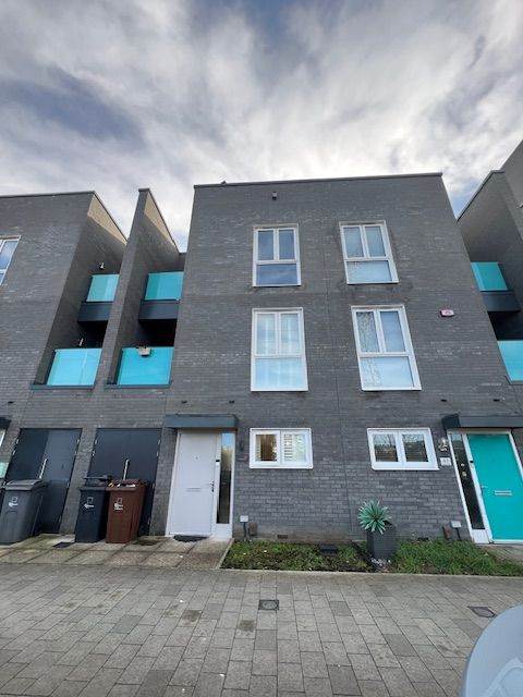 🏡 TO LET • 4-Bed Town House • New-Build • Barking Riverside, IG11 0TH 🏡