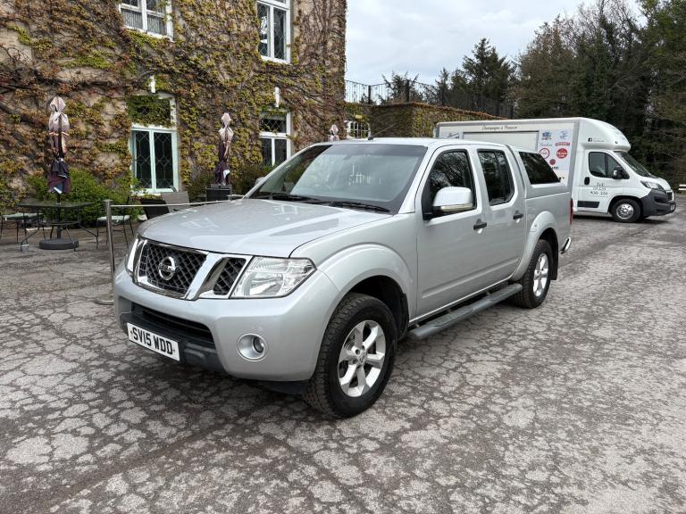 2015 Nissan Navara 2.5 dCi Acenta Pickup Double Cab 4dr Diesel Manual 4WD Euro