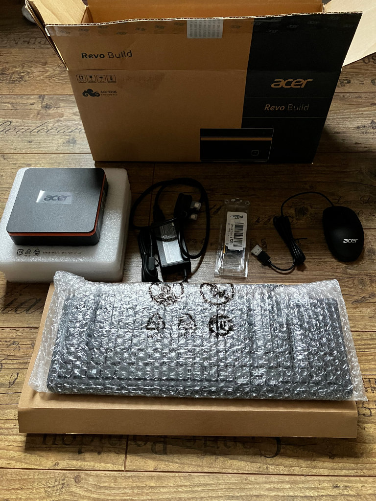 TW11 - £150 BRAND NEW Acer Mini PC M1 601 M1-601B 8GB RAM 32GB HDD N3050 Desktop Computer