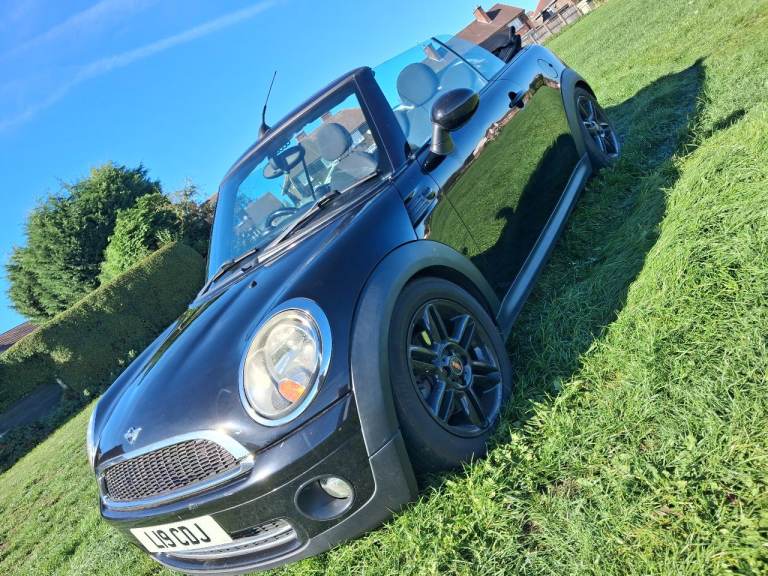 Mini Cooper CONVERTIBLE, Convertible, 2009, Manual, 1598 (cc), 2 doors