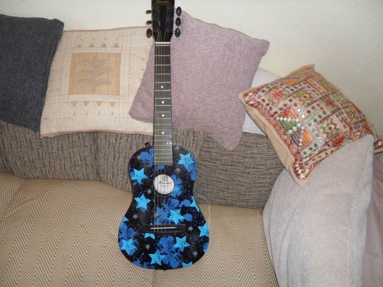 Acoustic Children’s Guitar - 31 Inch – Colour Blue  – No Carry Bag