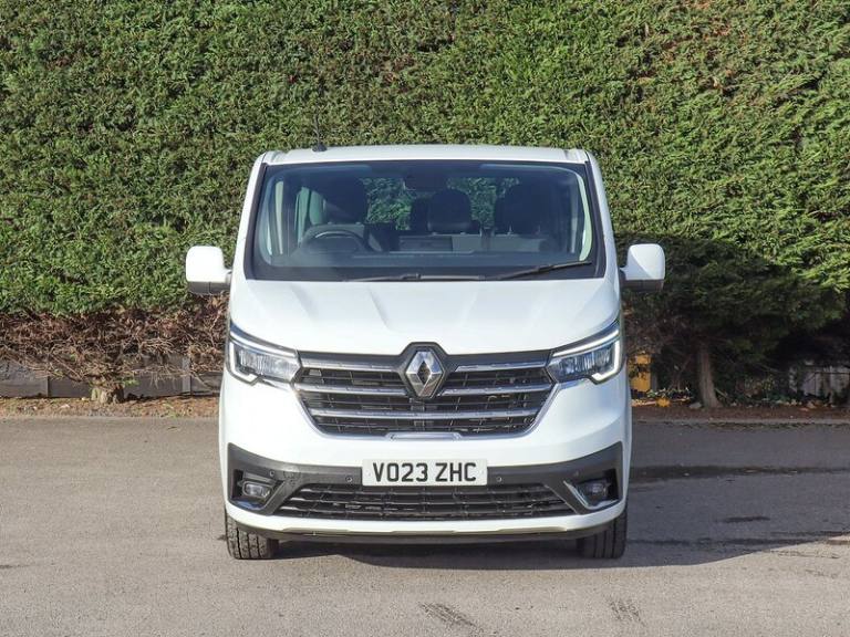 2023 Renault Trafic LL30 Sport Nav 2.0DCI 145BHP L2 LWB 9 SEAT MINIBUS, Rev Cam, Air Con, Cruis M...