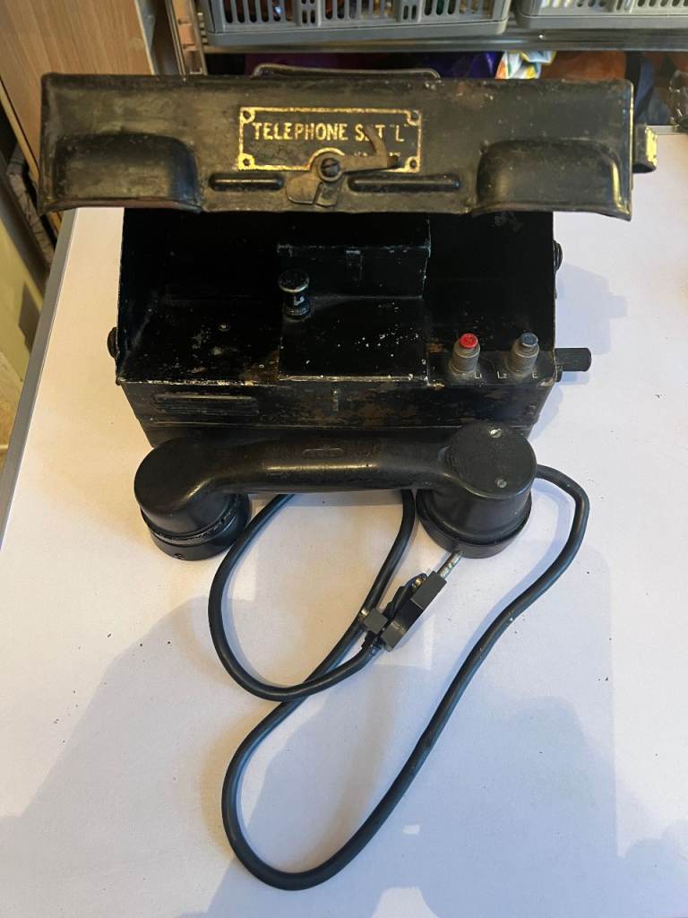 Vintage Black Wind Up Telephone Set 