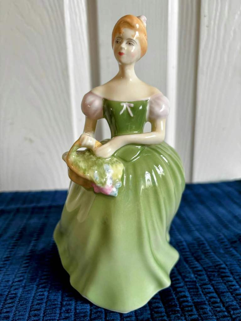 asta resort dress green Royal Doulton Lady Figurine