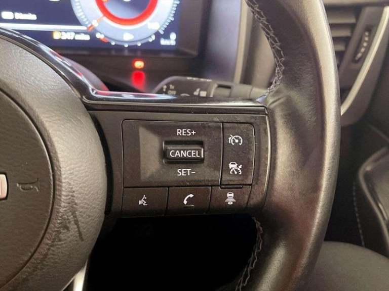 2022 Nissan Qashqai 1.3 DIG-T MHEV N-Connecta Euro 6 (s/s) 5dr Manual SUV Hybrid Manual