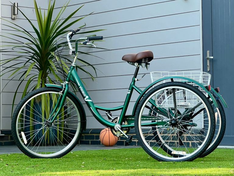 Lovely, brand new tricycle. 