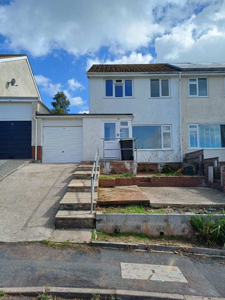 For Rent: 3 Bedroom Semi-detached House in Teignmouth