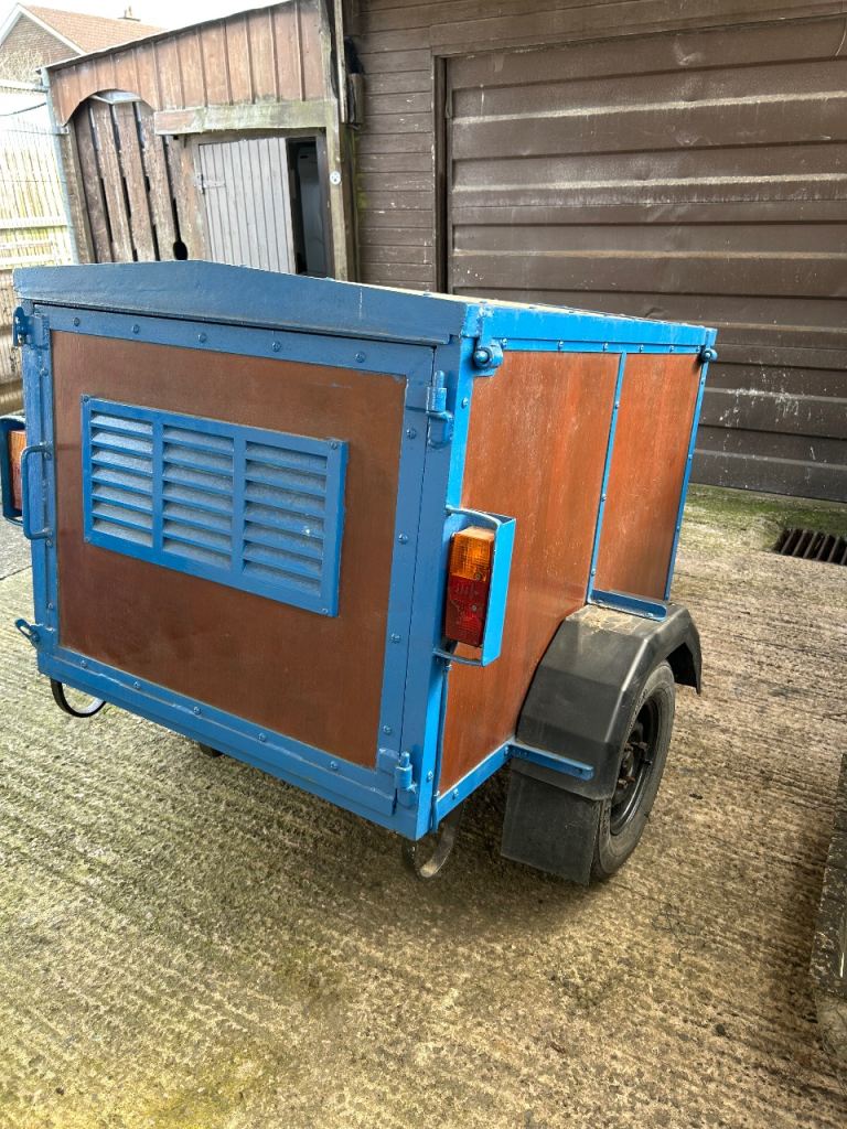 Small box trailer