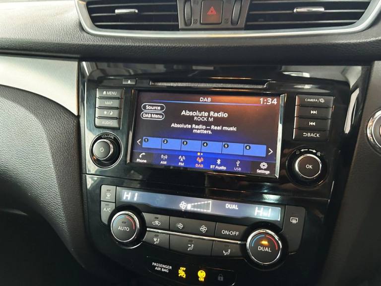 2019 Nissan Qashqai 1.3 DIG-T N-Connecta SUV 5dr Petrol Manual Euro 6 (s/s) (140 ps) F/S/H! HATCH...