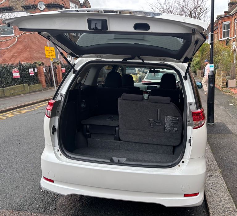 Toyota Estima Aeras G-edition 