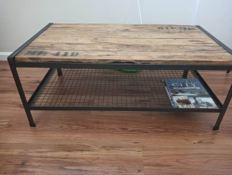 Rustic coffee  table. 
