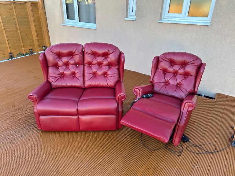 LEATHER SOFA CELEBRITY 2 SEATER + RECLINER ARMCHAIR