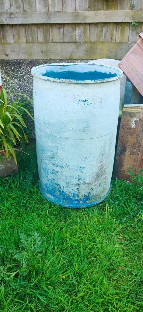 Plastic drum water butt large 