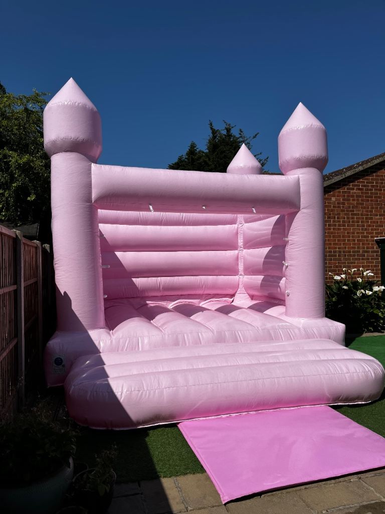 Bouncy castle Slush machine ice cream machine waffles pancakes 360 Photo Booth Soft play