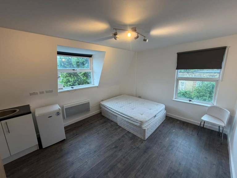 BENEFITS ACCEPTED - Studio Flat Available in Leyton Waltham Forest Walthamstow E10