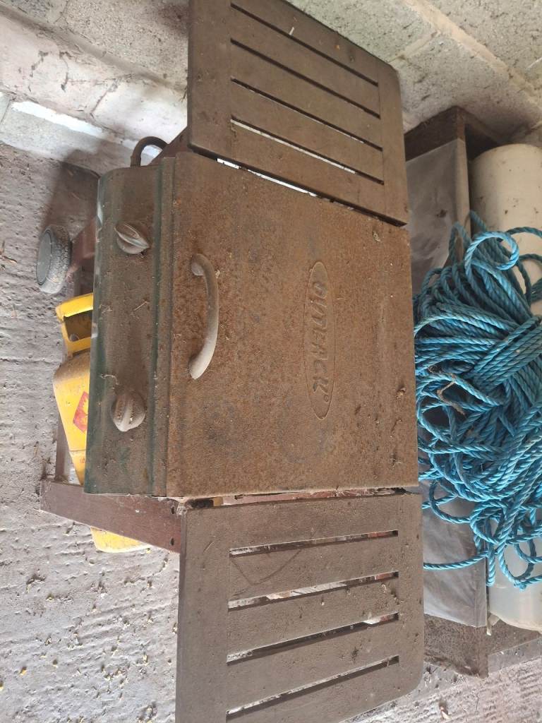 FREE Outback Gas BBQ – Project or Spares Free to a good home.