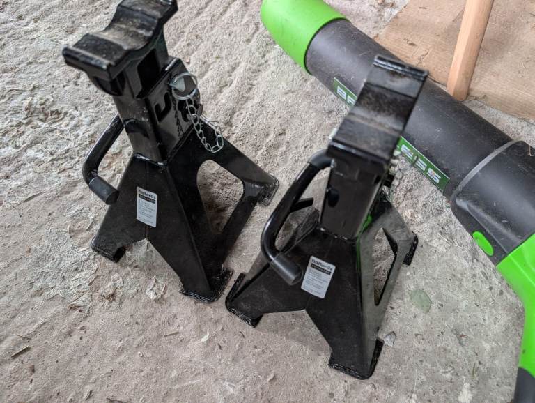 Halfords Advanced 3 Tonne Ratchet Axle Stands
