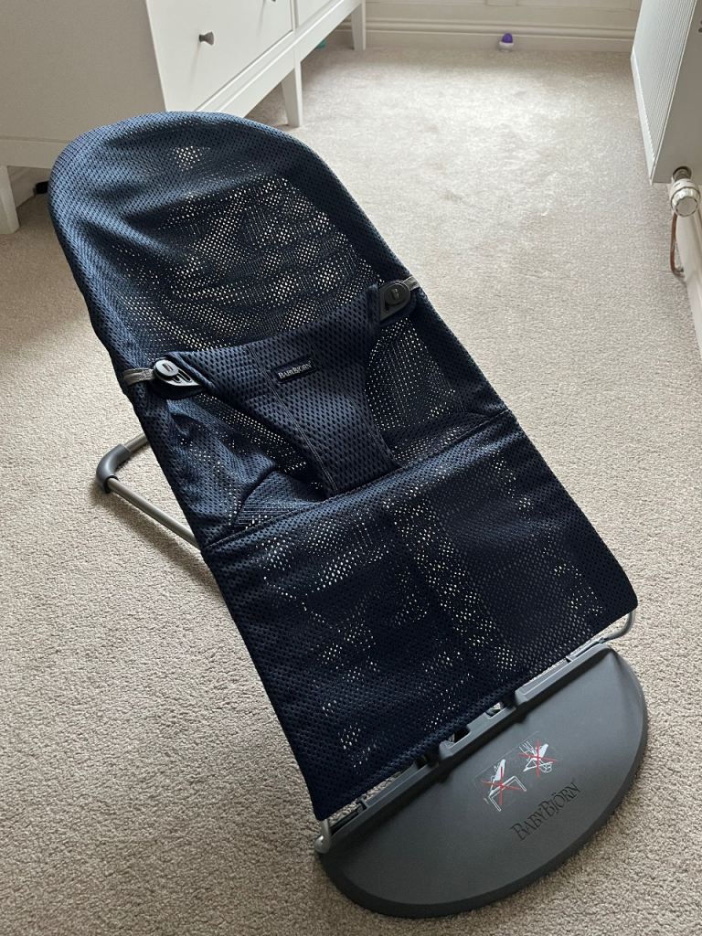 Baby Bjorn bouncer in blue 
