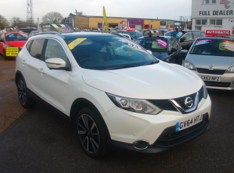 2014 Nissan Qashqai 1.5 dCi Tekna SUV 5dr Diesel Manual Diesel
