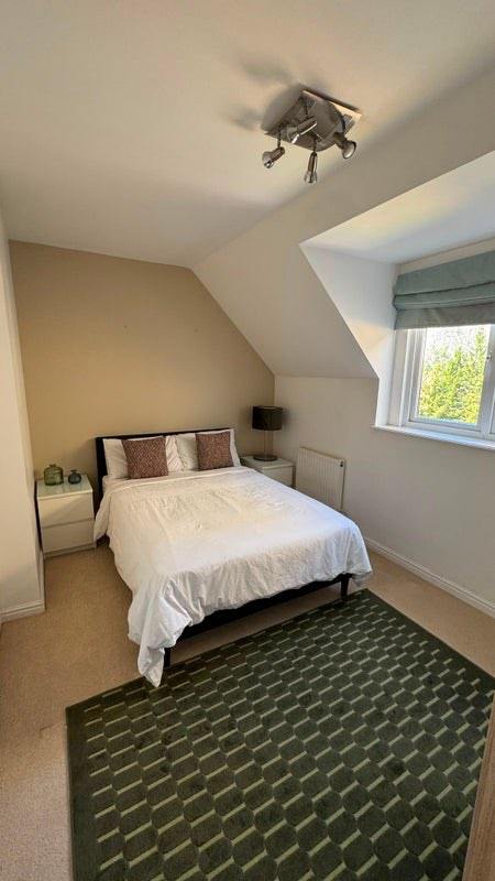 LEEDS DSS UC LCW PIP BENEFITS DOUBLE ROOM