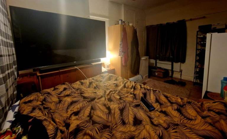 Large Double room for rent