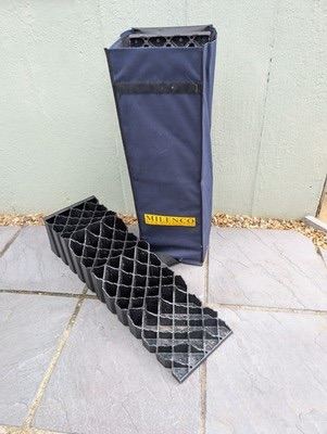 Milenco Quattro wheel levelling ramps 