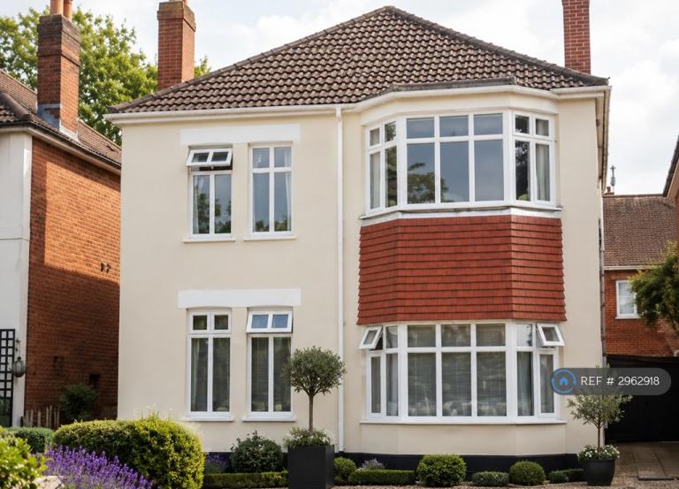 2 bedroom flat in Holdenhurst Road Orp, Bournemouth, BH8 (2 bed) (#2962918)