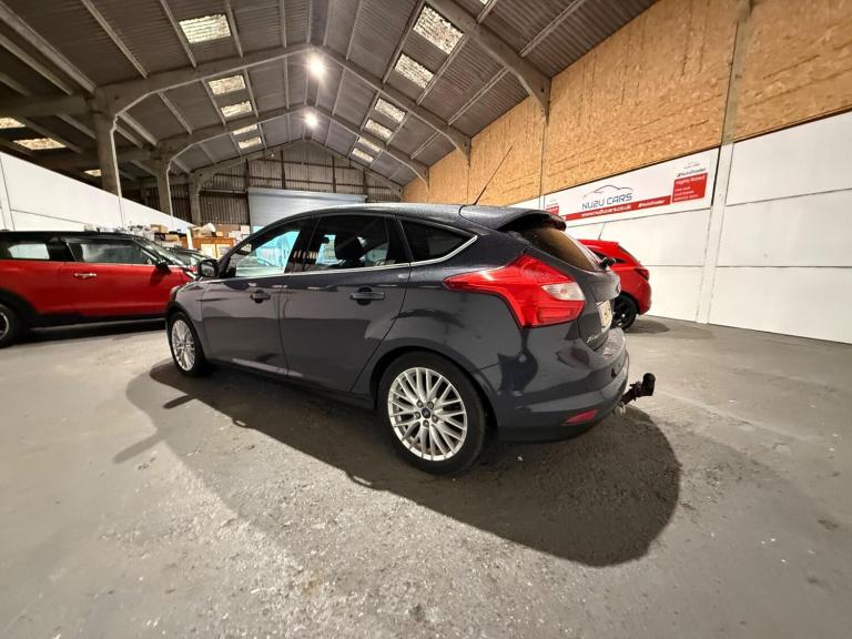 2011 Ford Focus 1.6 125 Zetec 5dr HATCHBACK PETROL Manual