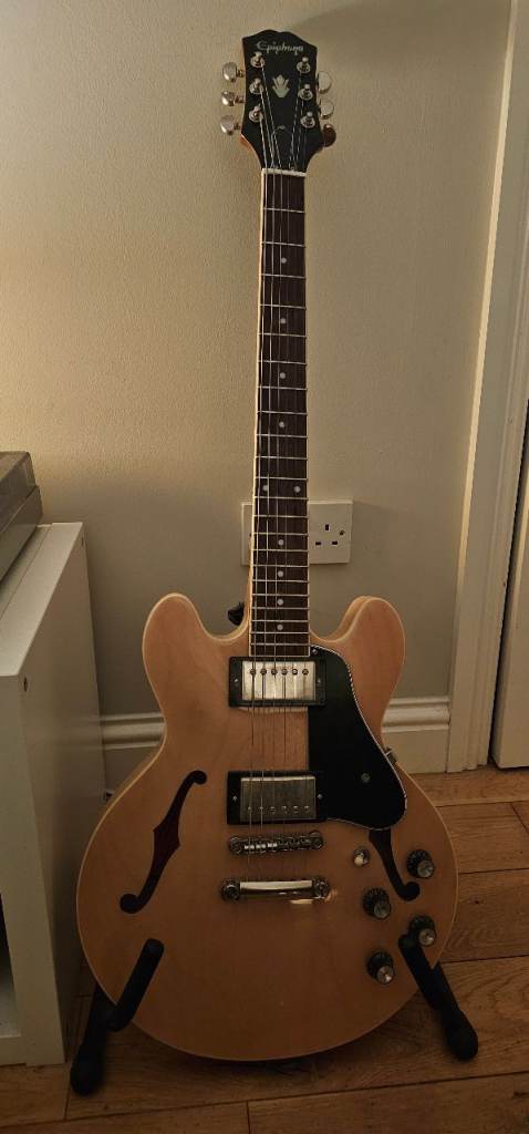 Epiphone Guitar 