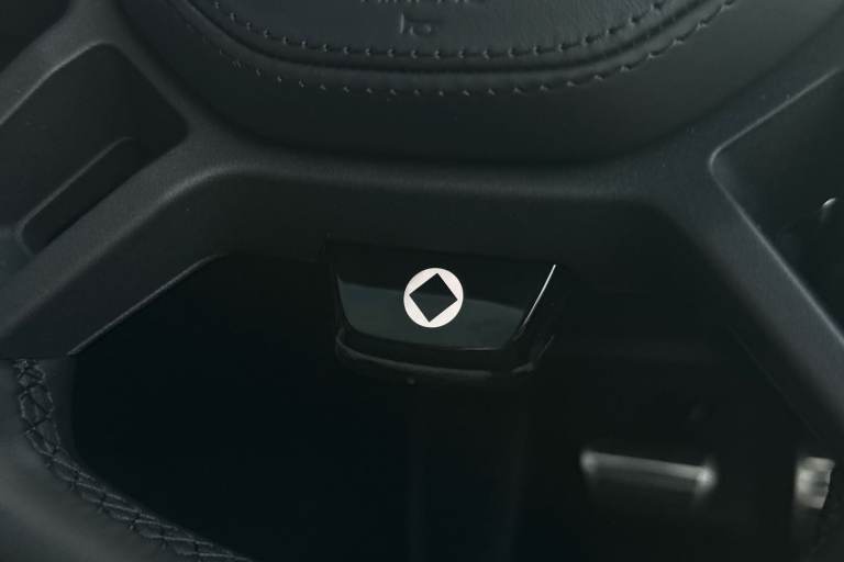 2025 Land Rover Defender 110 4.4 P635 V8 MHEV OCTA Auto 4WD Euro 6 (s/s) 5dr SUV Automatic