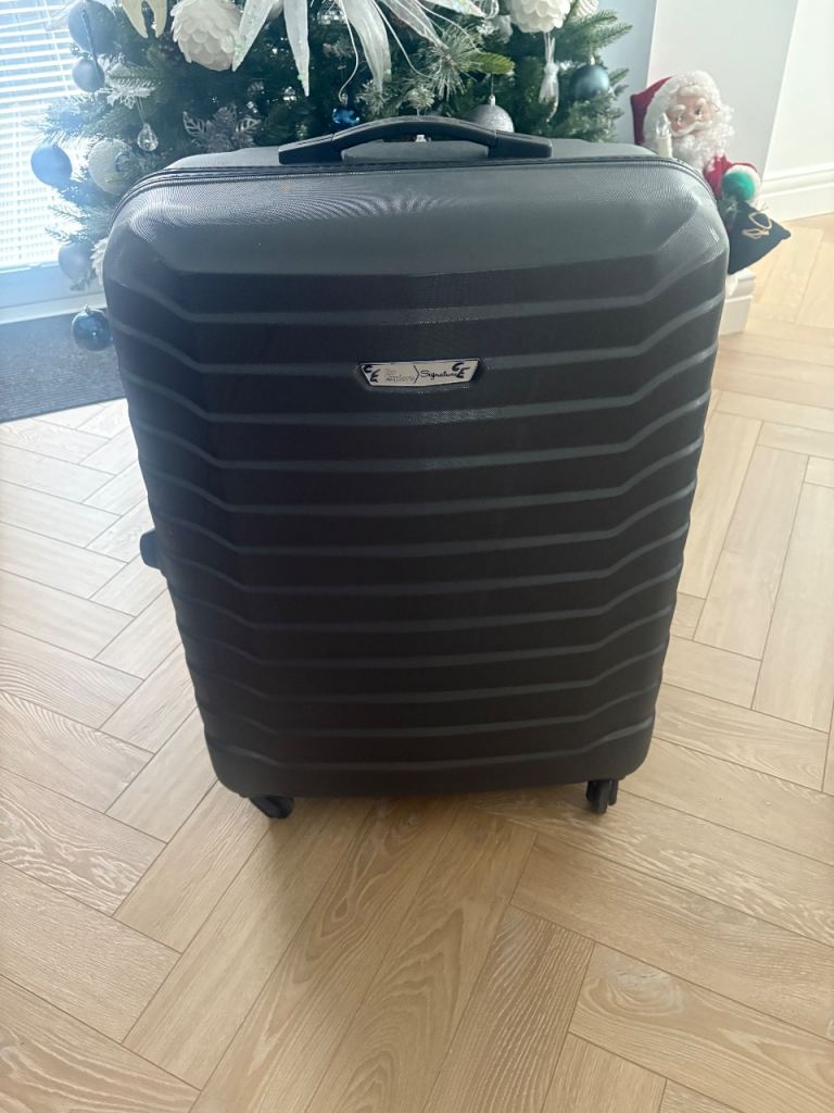 26 inch suitcase with digilick