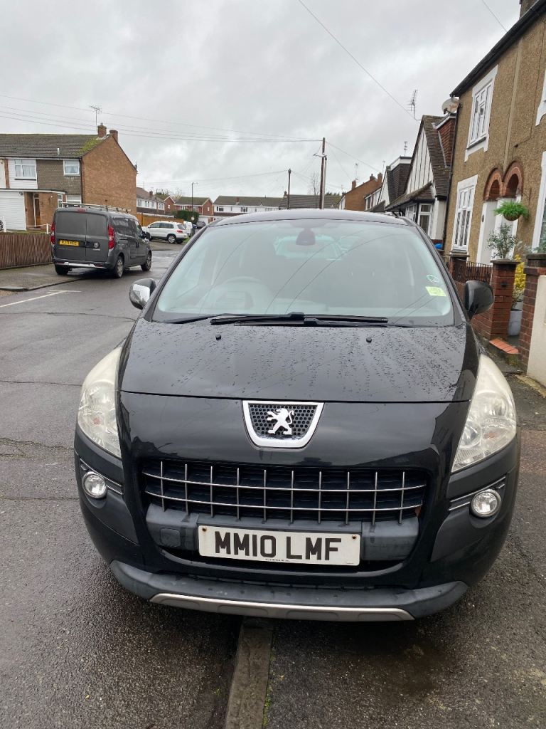 Peugeot, 3008, Exclusive Hatchback, 2010, Semi-Auto, 1560 (cc), 5 doors