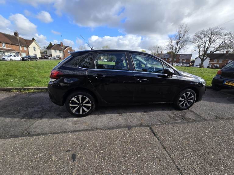 Citroen, C4, Hatchback, 2018, Manual, 1199 (cc), 5 doors