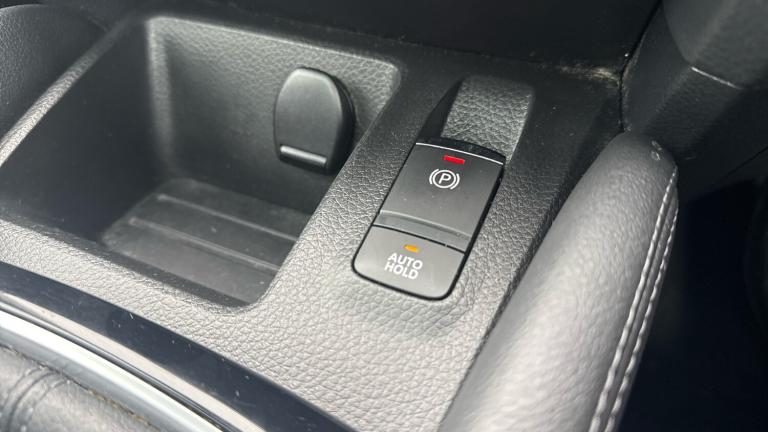 2021 Nissan Qashqai 1.3 DiG-T N-Motion 5dr Petrol Hatchback Hatchback Petrol Manual