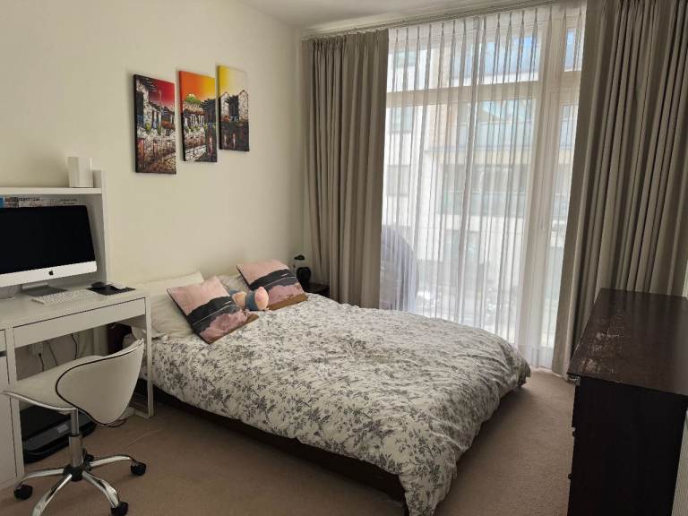 Mon–Fri double room in Acton Gardens - Ideal for Chiswick Business Park – bills and cleaning incl
