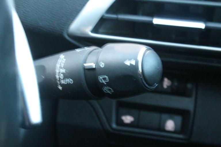 2022 Peugeot 3008 1.2 PureTech Allure Premium EAT Euro 6 (s/s) 5dr HATCHBACK Petrol Automatic