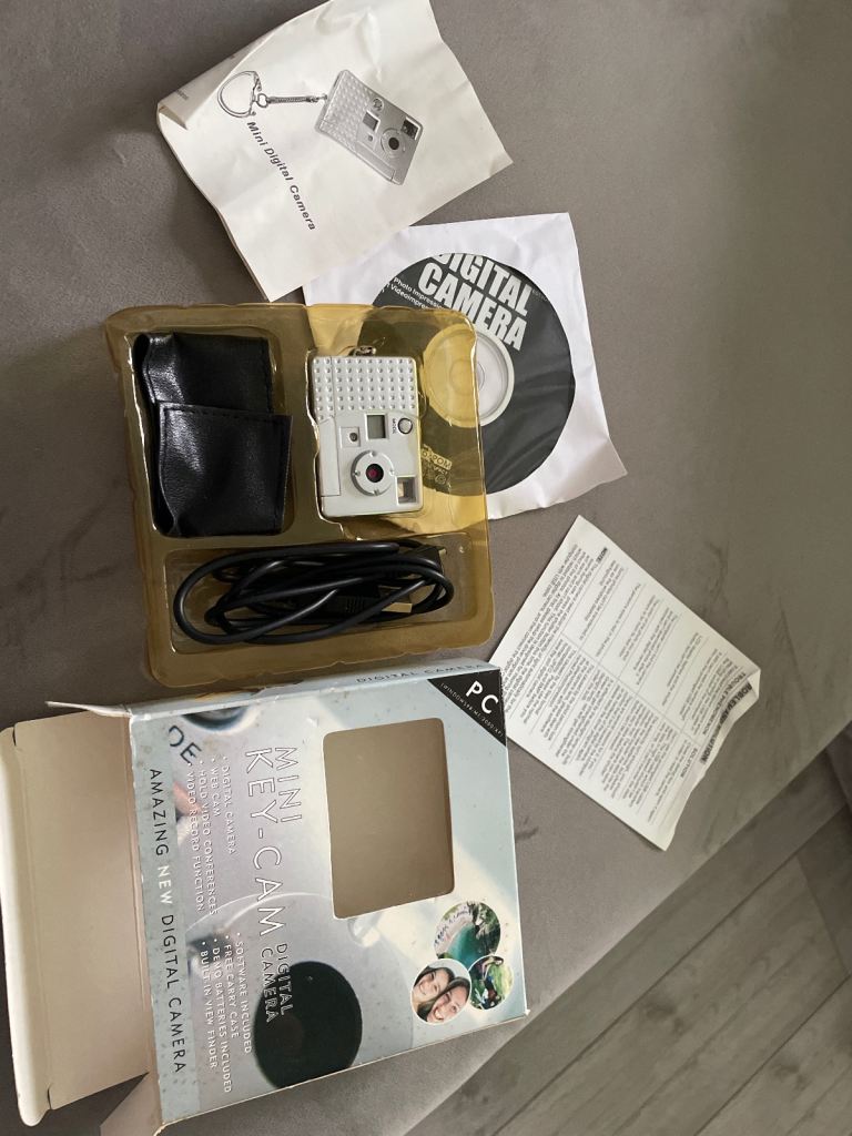 Mini key-cam digital camera 