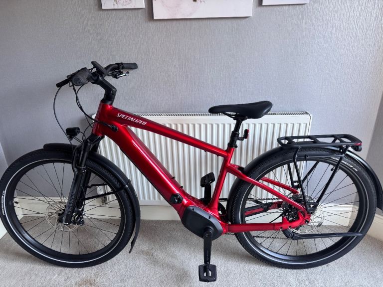 Nearly new Condition Specialized Vado 5.0 Medium electric bike for sale.